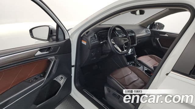 Volkswagen Tiguan Allspace 2022 — Şəkil 8/20