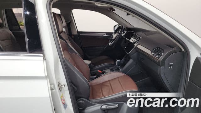 Volkswagen Tiguan Allspace 2022 — Şəkil 10/20