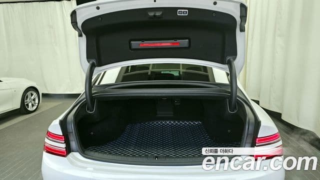 Genesis Electrified G80 2021 — ფოტო 20/20