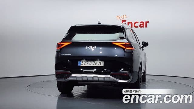Kia Sportage 2022 — ფოტო 4/20