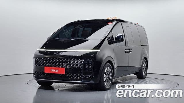 Hyundai Staria 2022 — ფოტო 1/20
