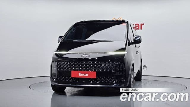 Hyundai Staria 2022 — ფოტო 3/20