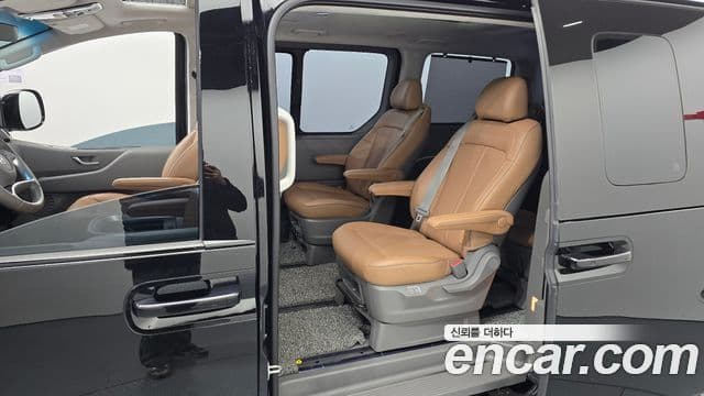 Hyundai Staria 2022 — Фото 12/20