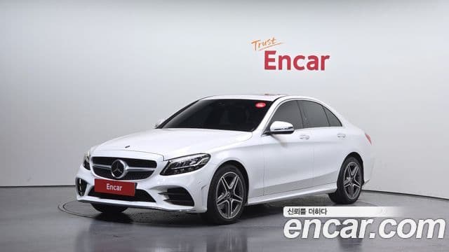 Mercedes-Benz C-Class 2020 — ფოტო 19/20