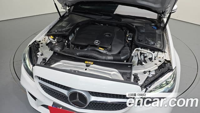 Mercedes-Benz C-Class 2020 — ფოტო 13/20