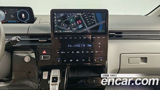 Hyundai Staria 2023 — ფოტო 17/20
