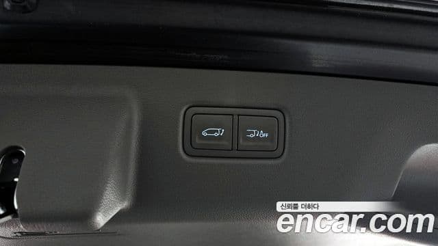 Hyundai Staria 2023 — ფოტო 20/20