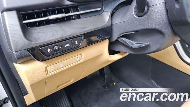 Kia Carnival 2021 — ფოტო 12/20