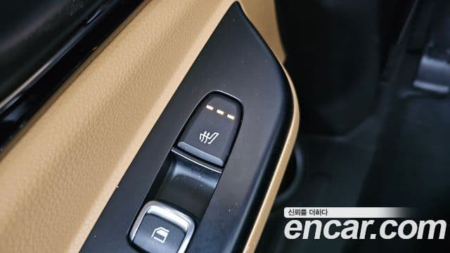 Kia Carnival 2021 — Photo 9/20