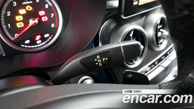 Mercedes-Benz GLC-Class 2019 — ფოტო 9/20