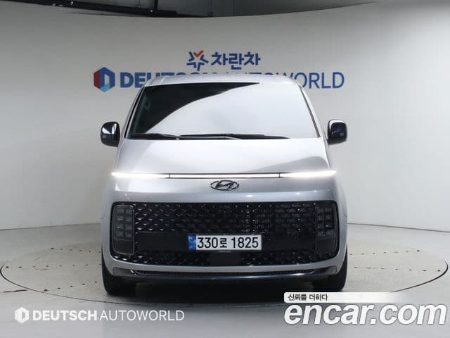 Hyundai Staria 2022 — ფოტო 3/20