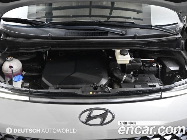 Hyundai Staria 2022 — ფოტო 6/20