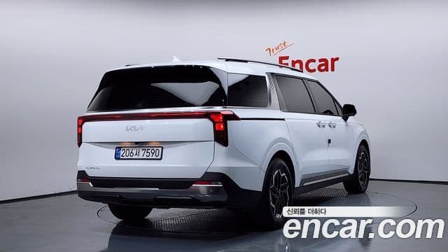 Kia Carnival 2024 — Photo 17/20