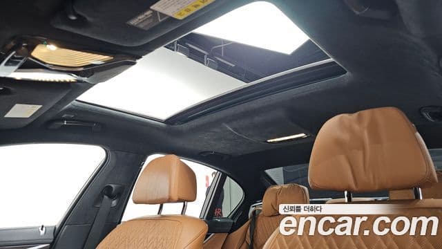 BMW 7 Series 2019 — Şəkil 19/20