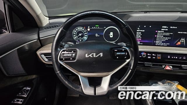 Kia K8 2022 — ფოტო 13/20