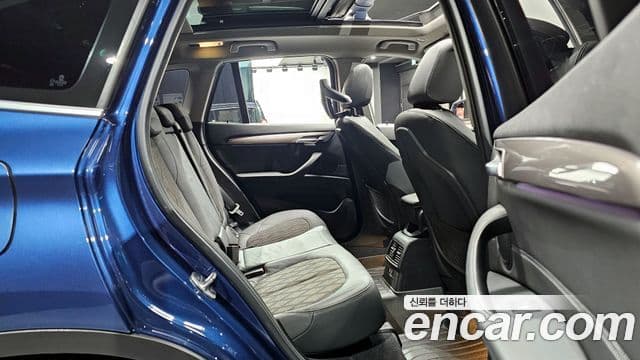 BMW X1 2021 — ფოტო 12/20