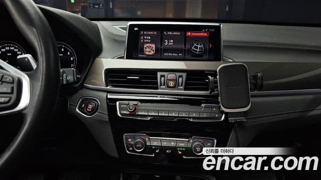 BMW X1 2021 — ფოტო 17/20