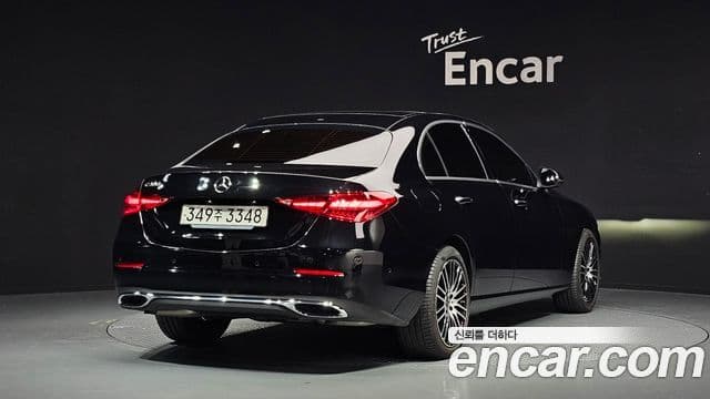 Mercedes-Benz C-Class 2024 — Şəkil 8/20
