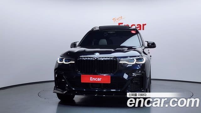 BMW X7 2022 — Şəkil 1/20