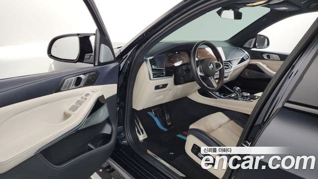 BMW X7 2022 — Şəkil 9/20