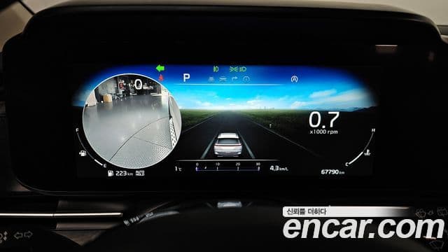 Kia Carnival 2022 — Фото 8/20