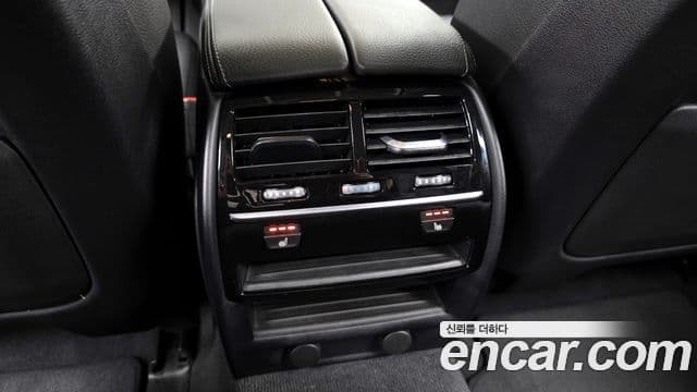 BMW 5 Series 2019 — Şəkil 18/20