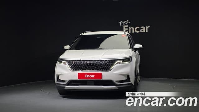 Kia Carnival 2022 — ფოტო 3/20