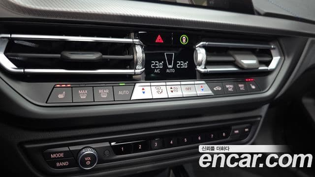 BMW 1 Series 2024 — ფოტო 16/20