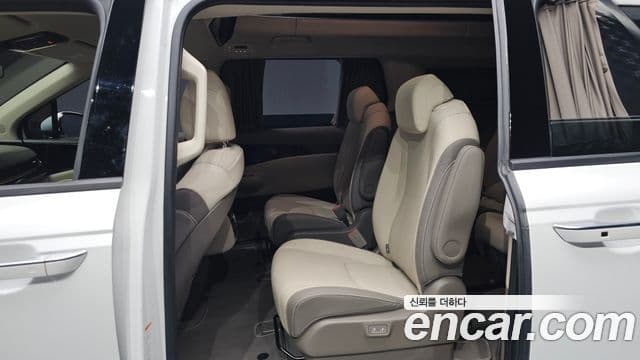 Kia Carnival 2024 — Şəkil 11/20