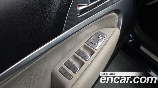 Genesis G70 2021 — ფოტო 18/20