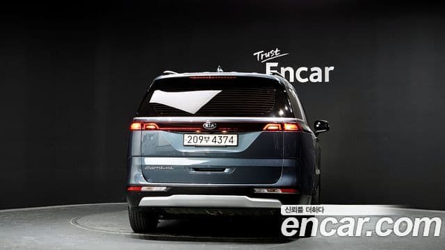 Kia Carnival 2020 — Photo 2/20