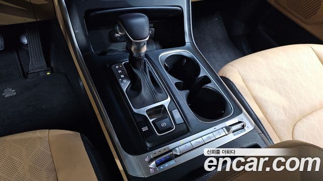 Kia Carnival 2020 — Photo 7/20