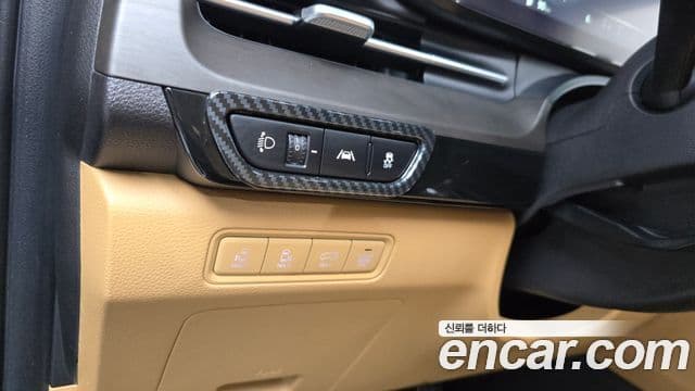 Kia Carnival 2022 — фото 14 из 20