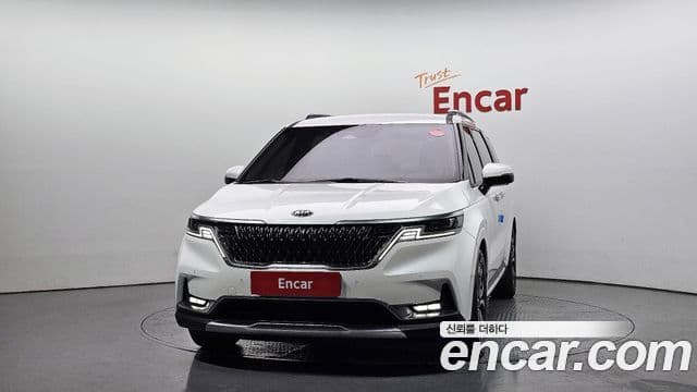 Kia Carnival 2020 — ფოტო 3/20