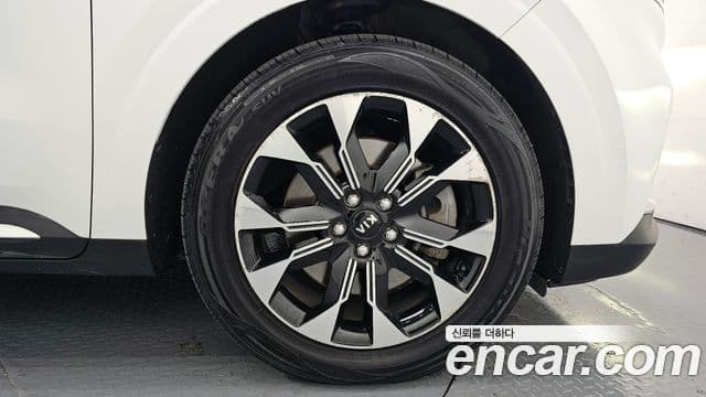 Kia Carnival 2020 — фото 5 из 20