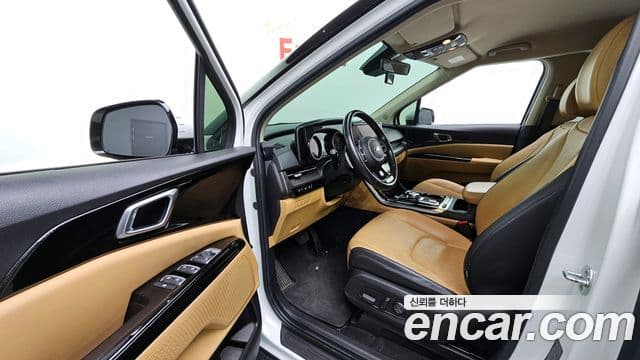 Kia Carnival 2020 — ფოტო 9/20