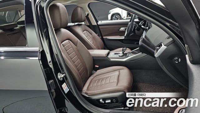 BMW 3 Series 2021 — Şəkil 8/20