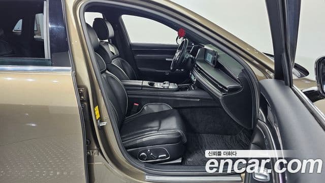 Genesis G90 2022 — Photo 14/20