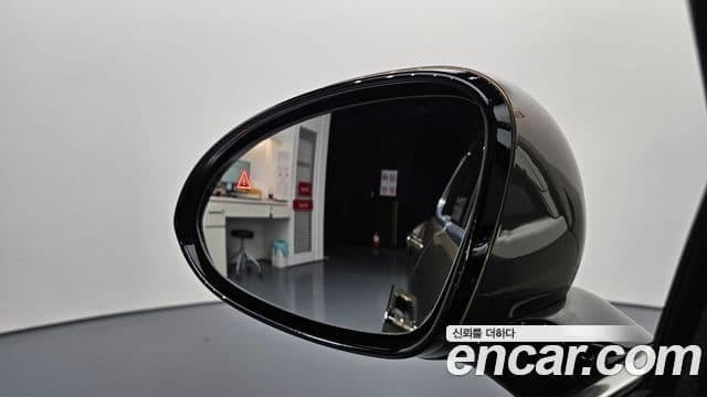 Genesis G90 2022 — Photo 15/20