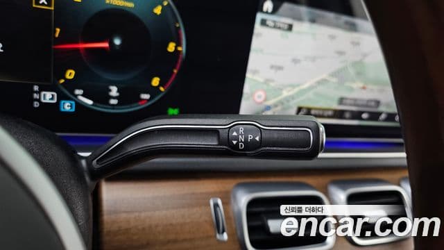 Mercedes-Benz GLS-Class 2020 — ფოტო 2/20