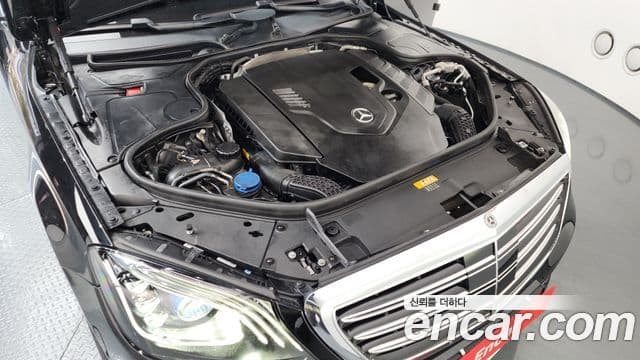Mercedes-Benz S-Class 2019 — ფოტო 1/20