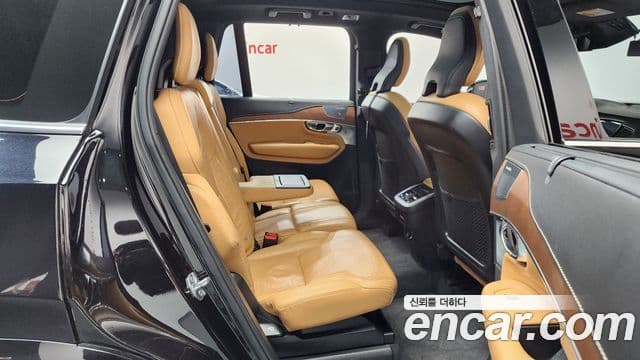 Volvo XC90 2018 — Фото 12/20