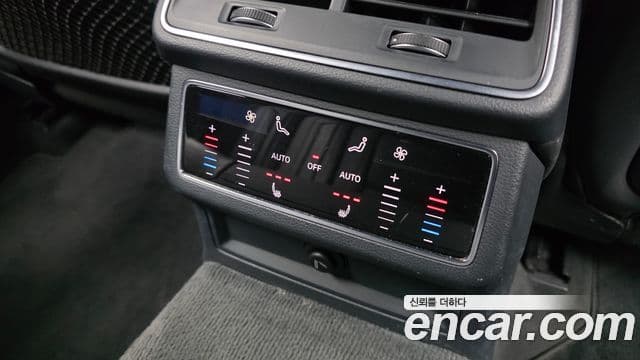 Audi A6 2021 — Фото 18/20