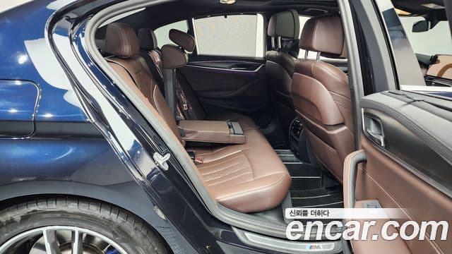 BMW 5 Series 2022 — Photo 15/20