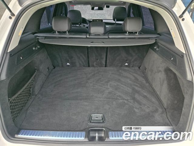 Mercedes-Benz GLC-Class 2018 — Photo 26/30