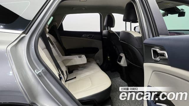 Kia Sportage 2022 — фото 12 из 20