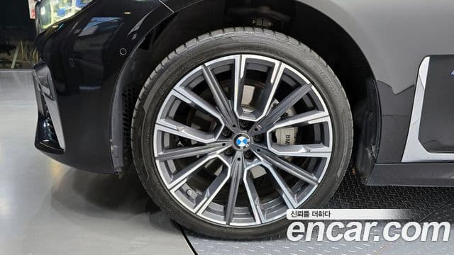 BMW 7 Series 2019 — фото 5 из 20