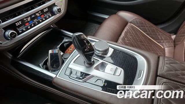 BMW 7 Series 2019 — ფოტო 9/20