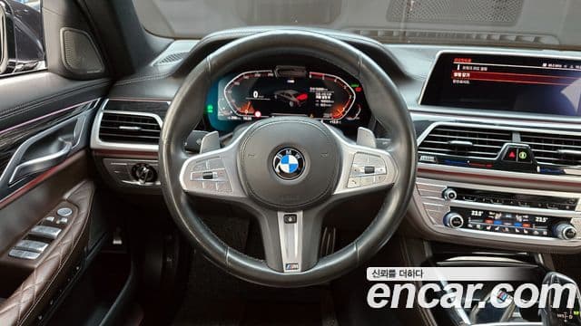 BMW 7 Series 2019 — ფოტო 13/20