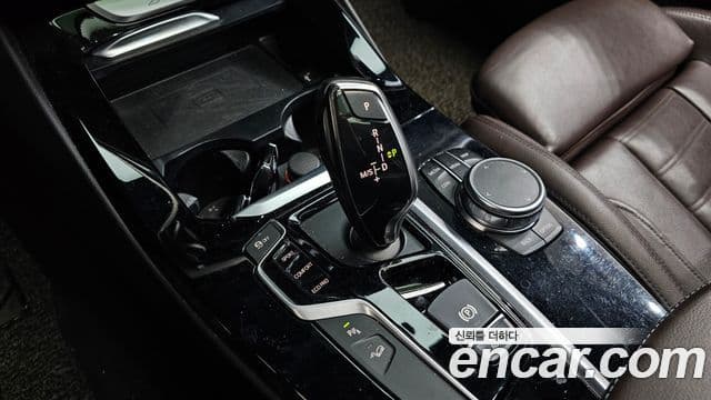 BMW X3 2018 — Şəkil 9/20